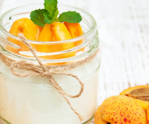 Apricots with Galbani Ricotta cream - Galbani