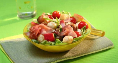 Galbani Mozzarella, Cherry Tomatoes and Apple Salad - Galbani