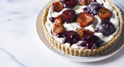 Plum and Galbani Mascarpone Tart - Galbani