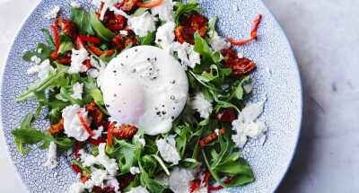 Galbani Mozzarella, Poached Egg and Rocket Salad - Galbani