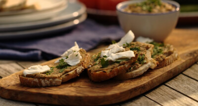 Simple Lentil Hummus with Galbani Mozzarella Bruschetta - Galbani