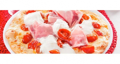 Galbani Burrata Pizza with Ham and Tomatoes - Galbani